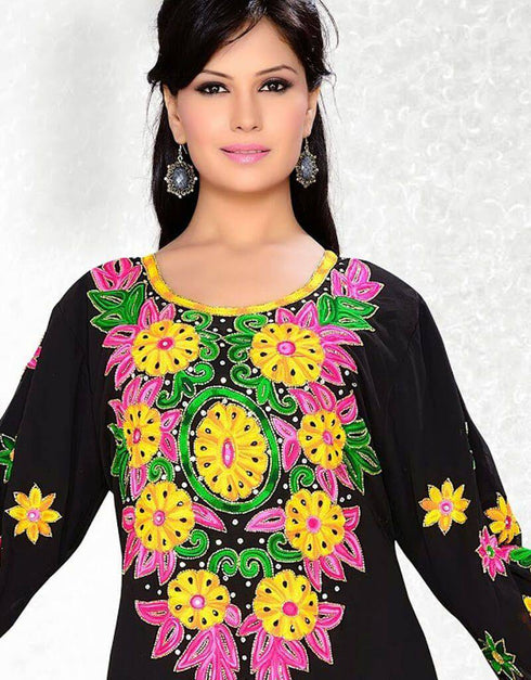 Inviting Embroidered Kaftan